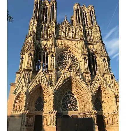 Du Crypto - Vue Imprenable Sur La Place Du Forum